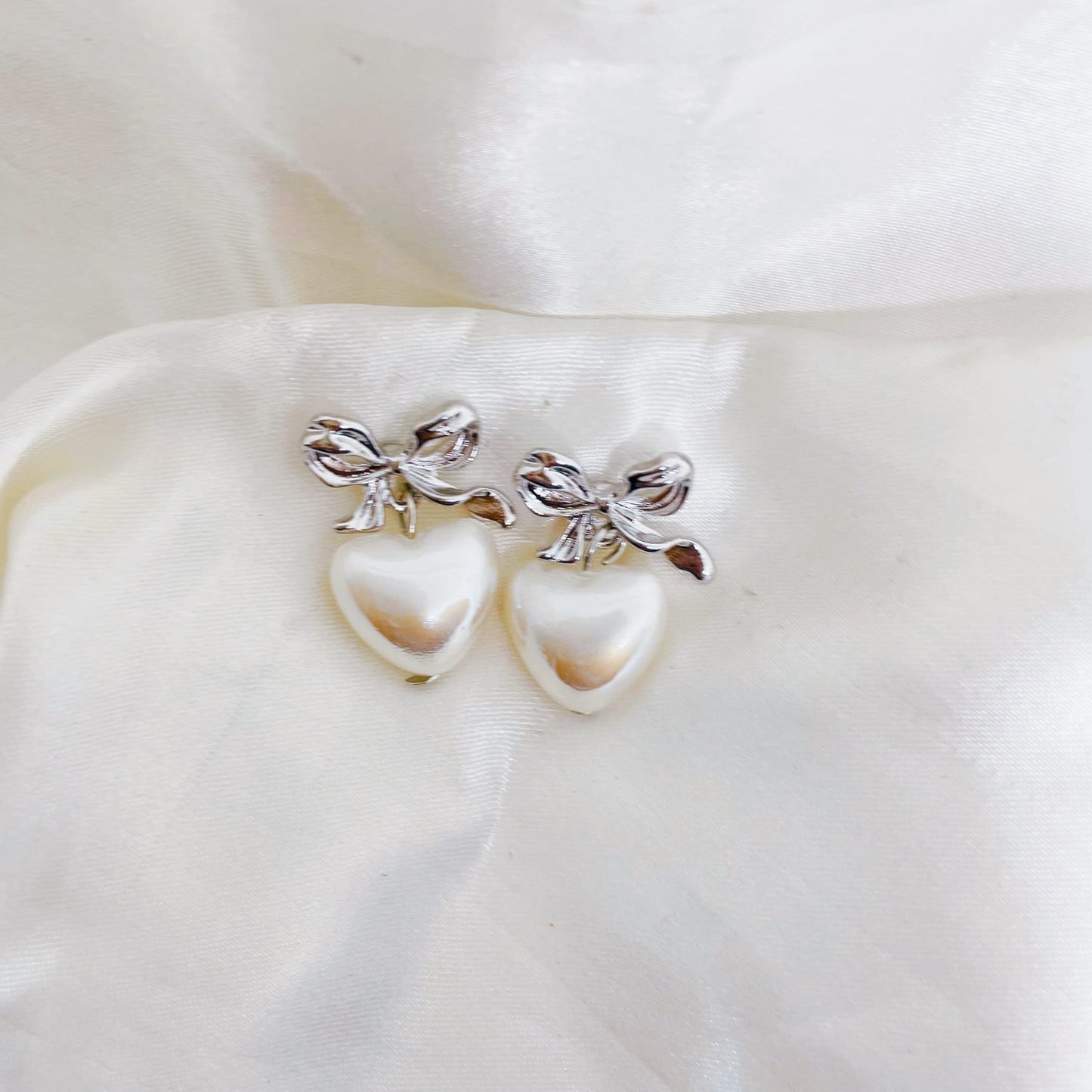 Pearl Whimsy Bows