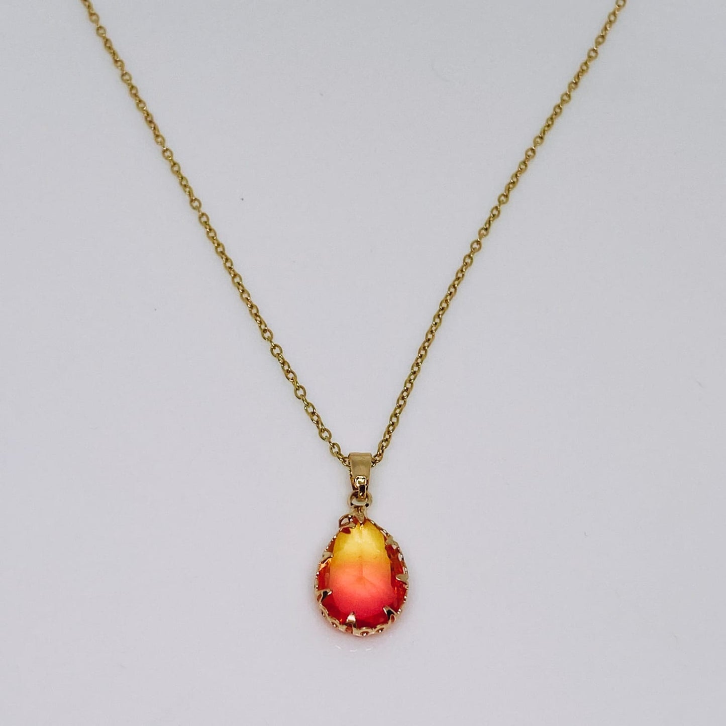 Noor Drop Pendant