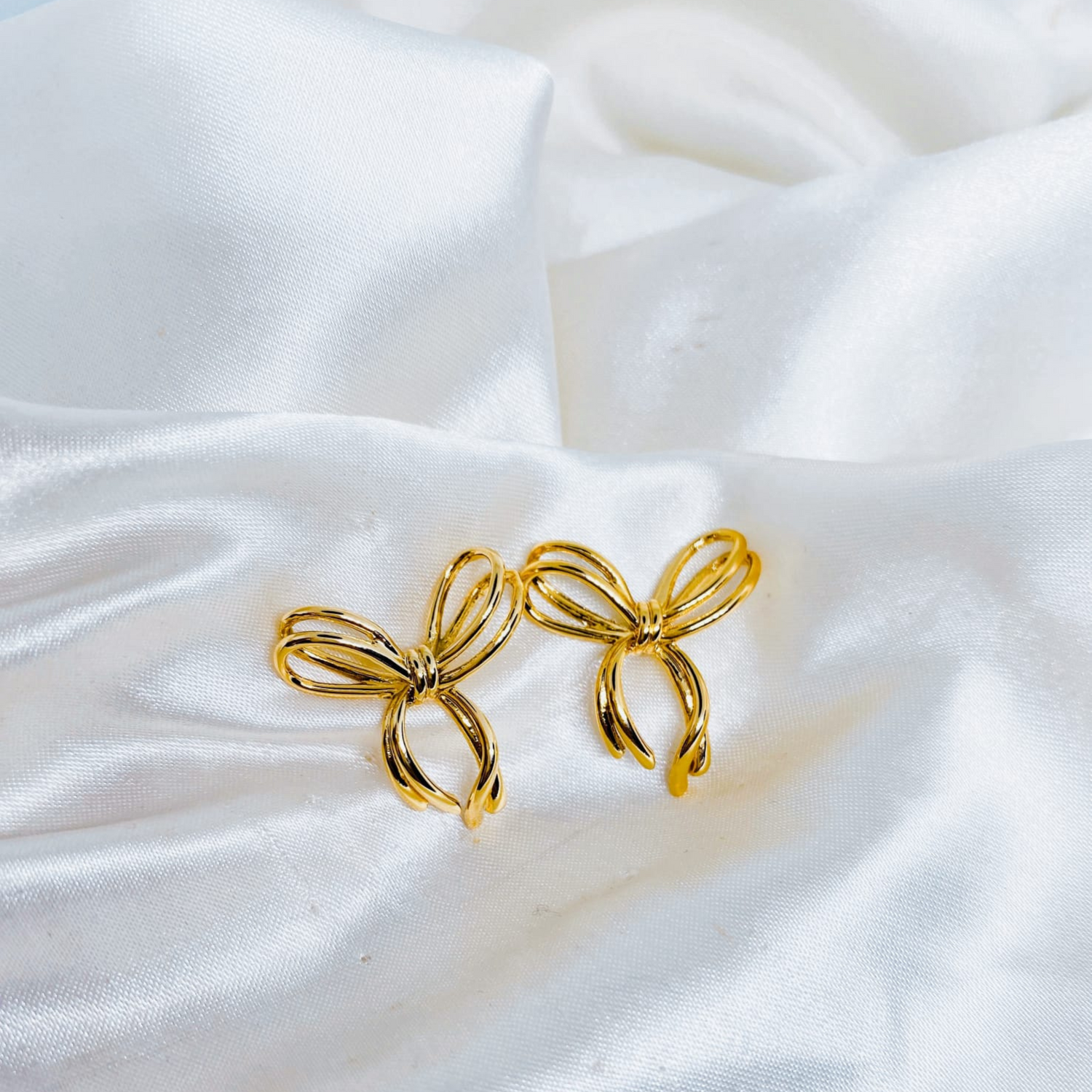 STATEMENT METAL JEWELLERY