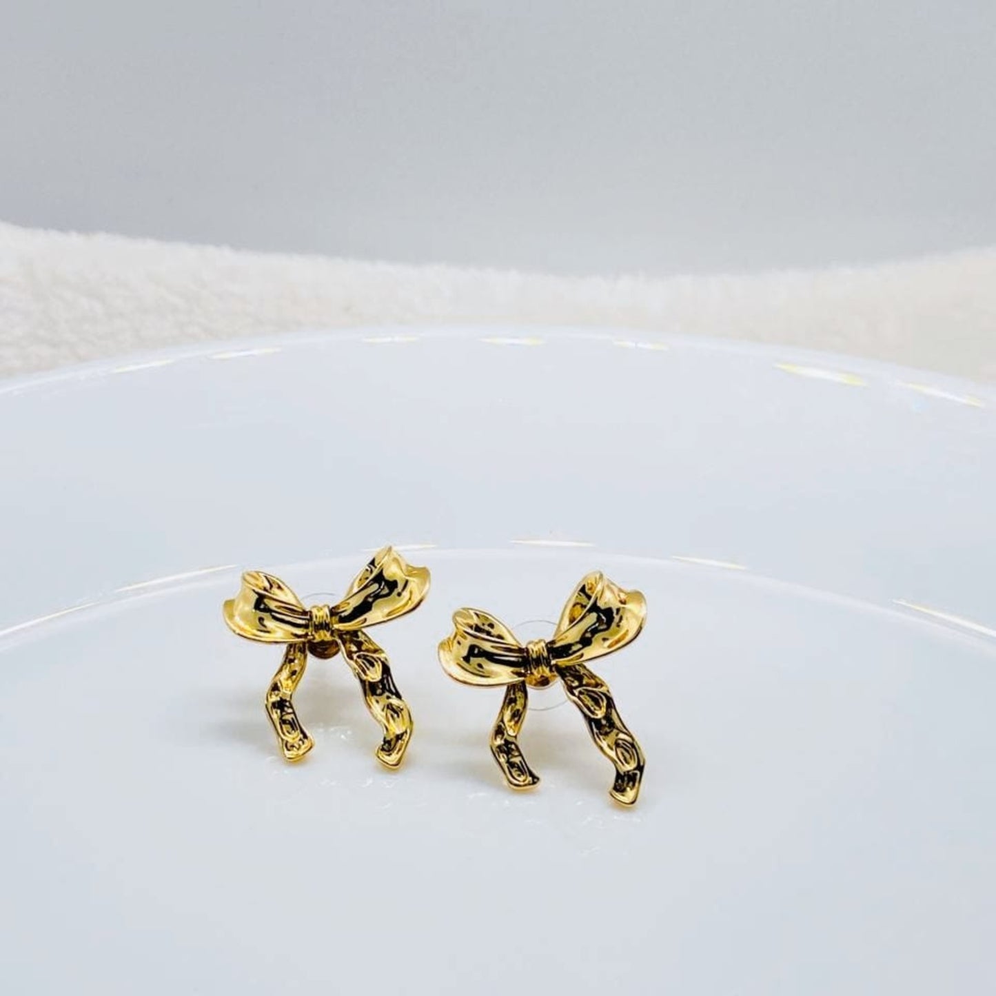 Golden Charm Bows