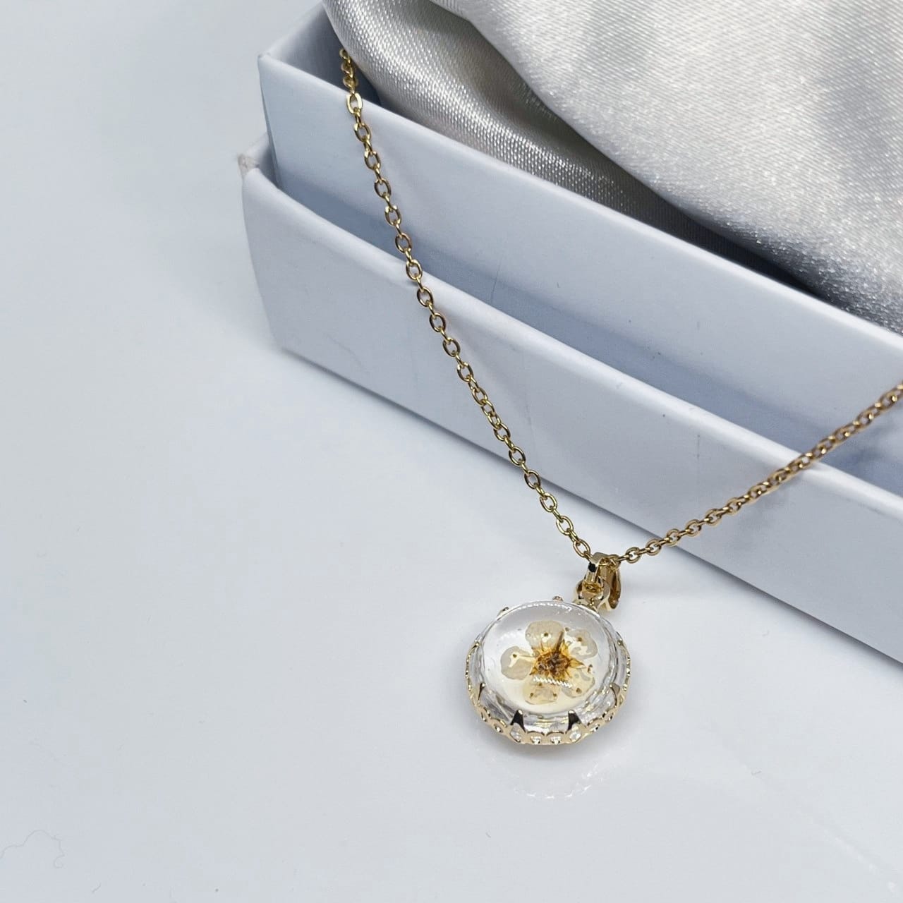 Bloom drop Necklace