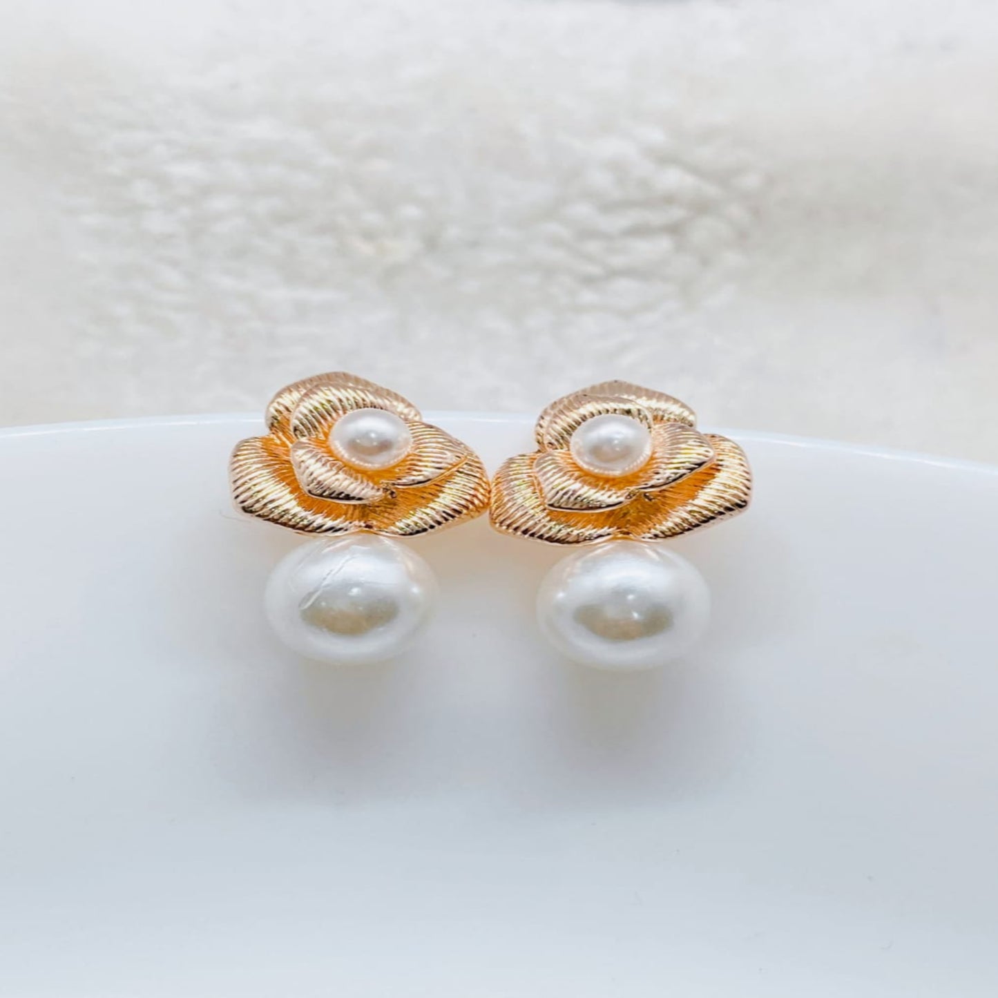 Golden Blossom Pearl Drops